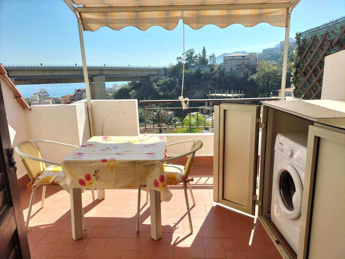 Casa Vacanza Da Rosa Letojanni Extérieur photo