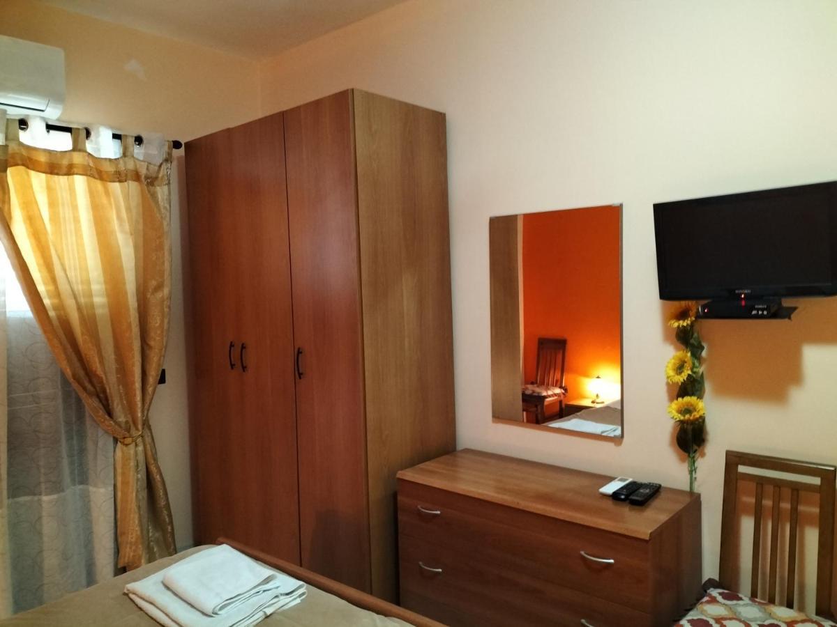 Casa Vacanza Da Rosa Letojanni Extérieur photo