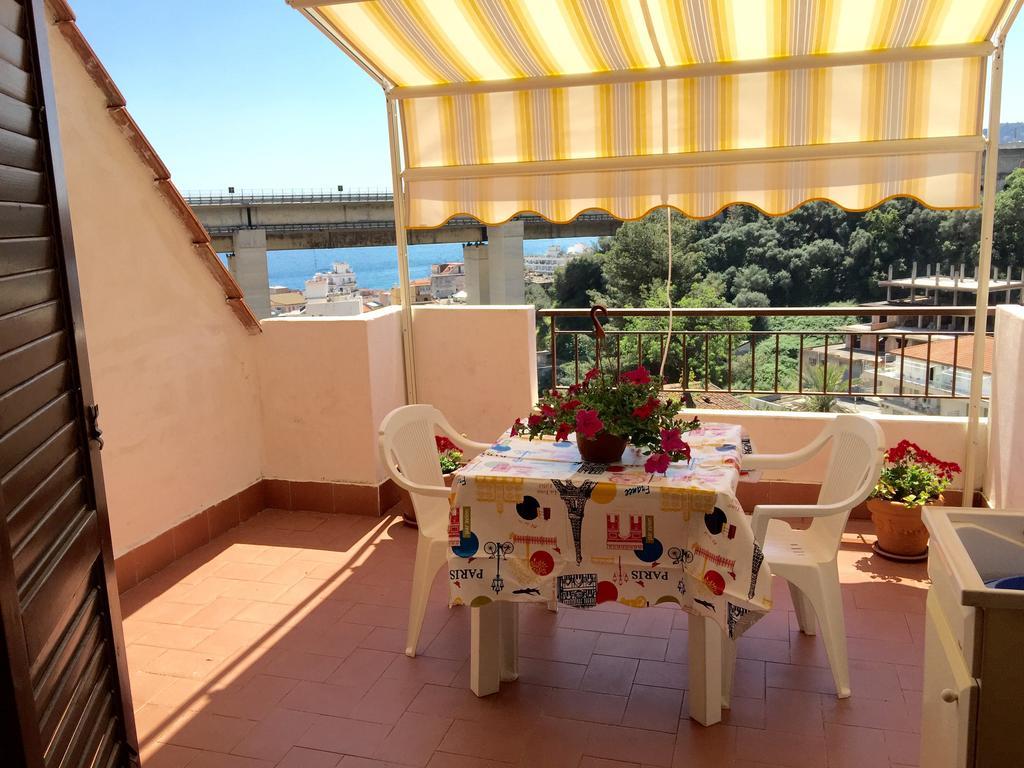 Casa Vacanza Da Rosa Letojanni Extérieur photo