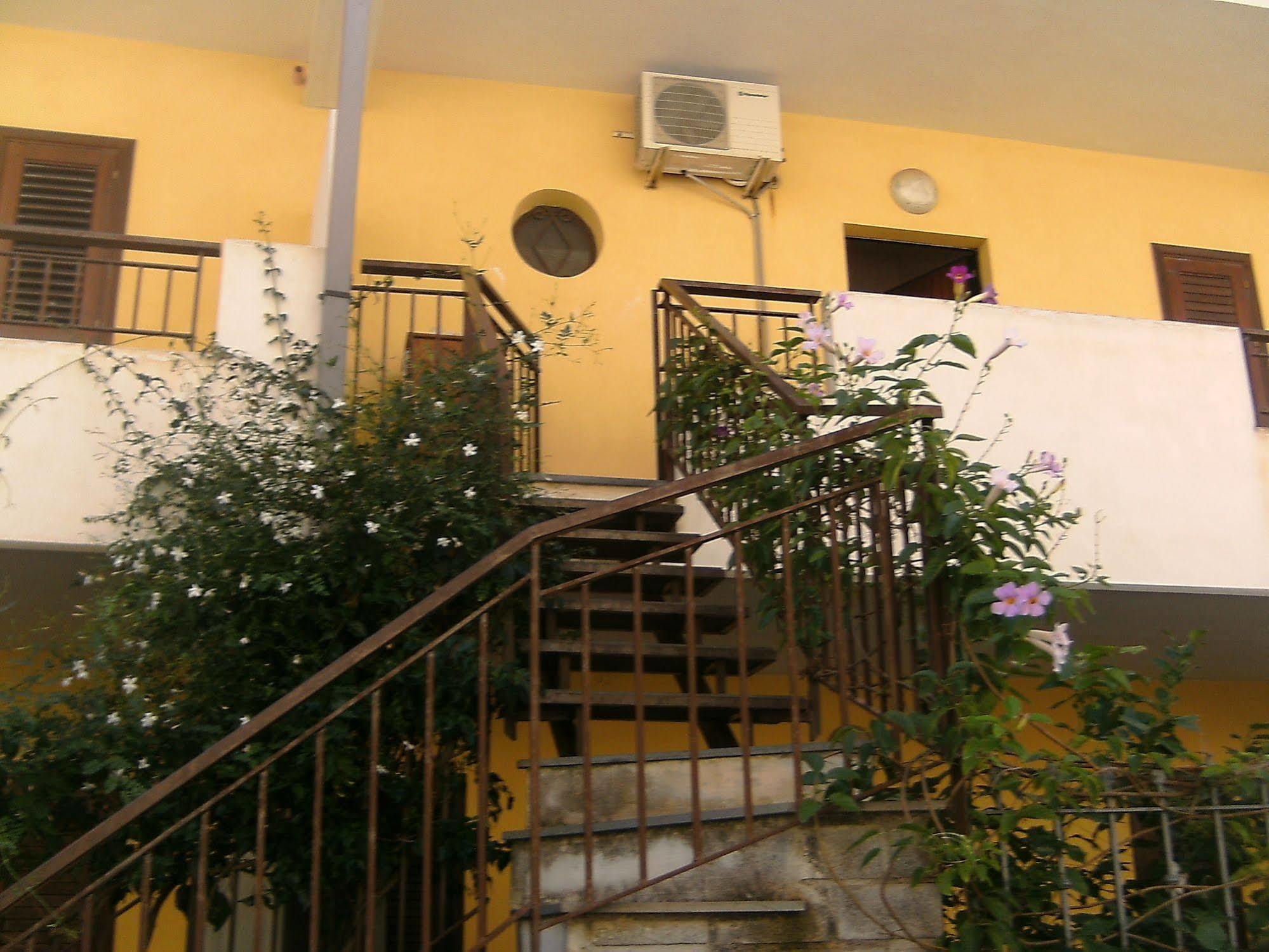 Casa Vacanza Da Rosa Letojanni Extérieur photo